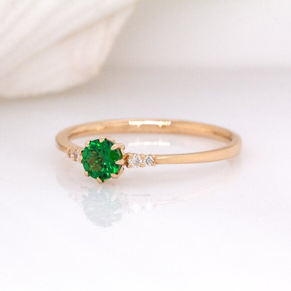 Rare Tsavorite Garnet Ring in 14K Solid Gold with Natural Diamond Accents - Picture 4 of 8